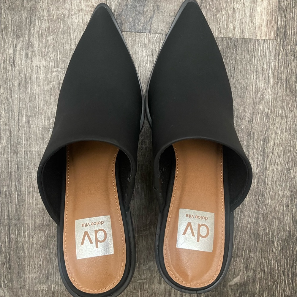 Almost New Black Leather Dolce Vita Mule Clogs Size 6.5